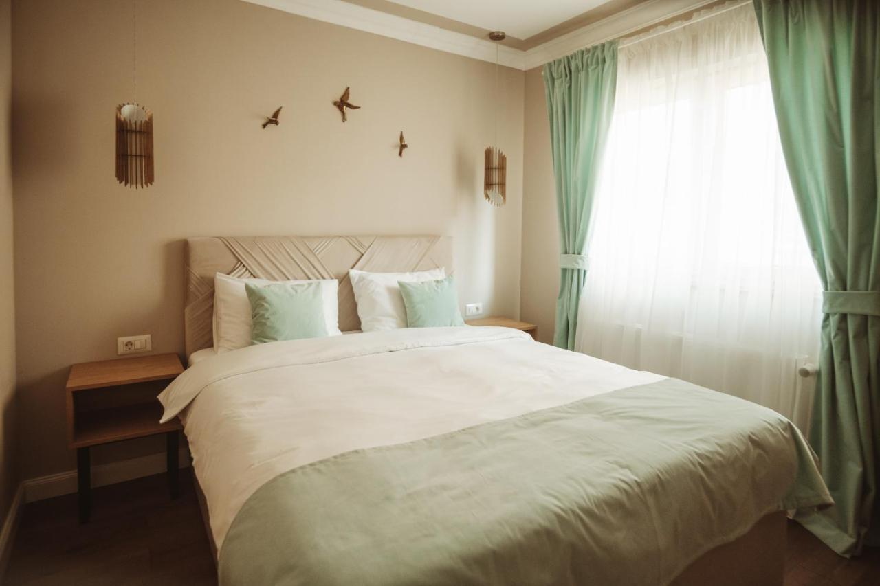 B59 Boutique Hotel Campulung Moldovenesc Exterior photo