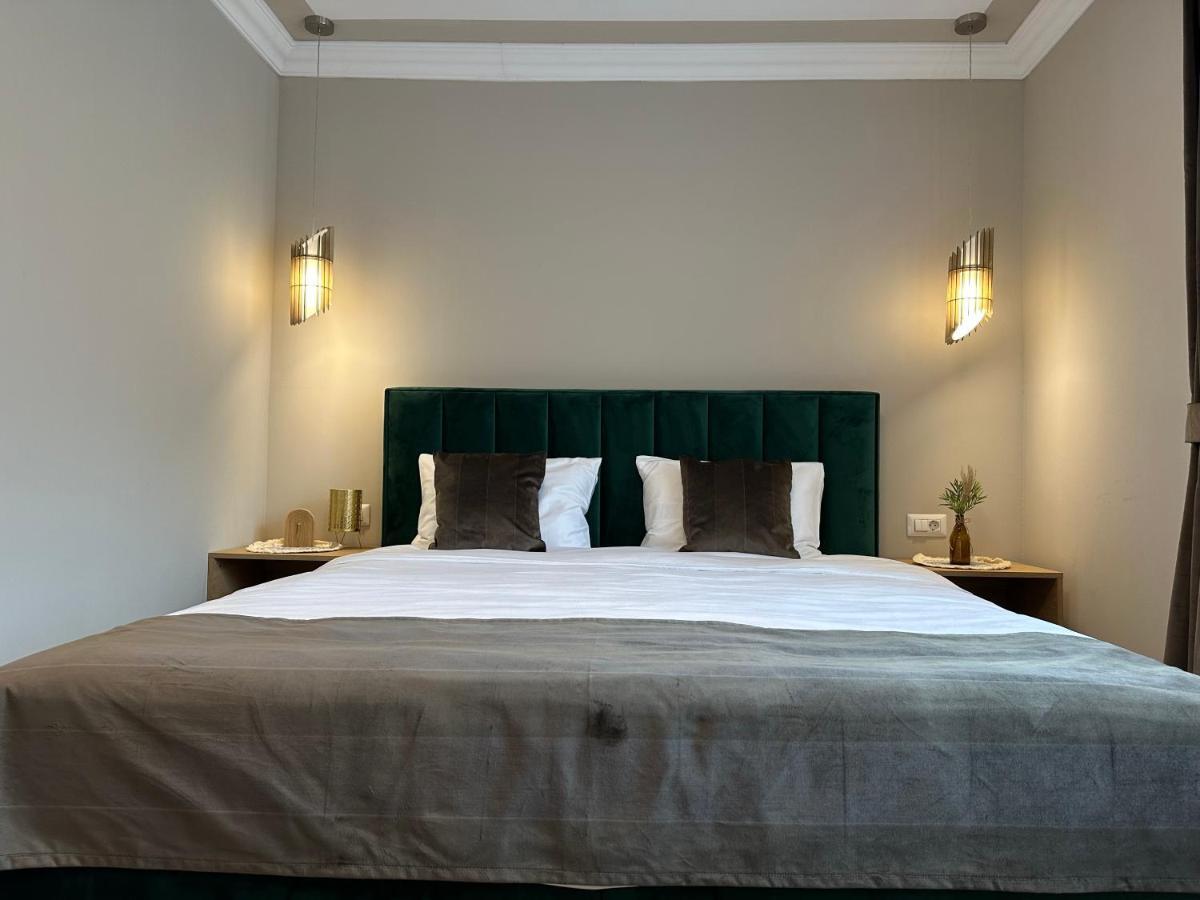 B59 Boutique Hotel Campulung Moldovenesc Exterior photo